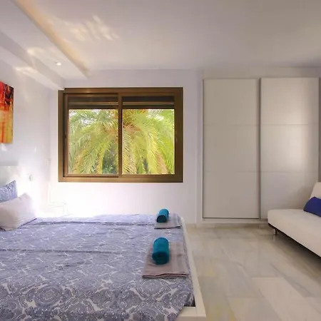 Modern Penthouse דירה מארבלה